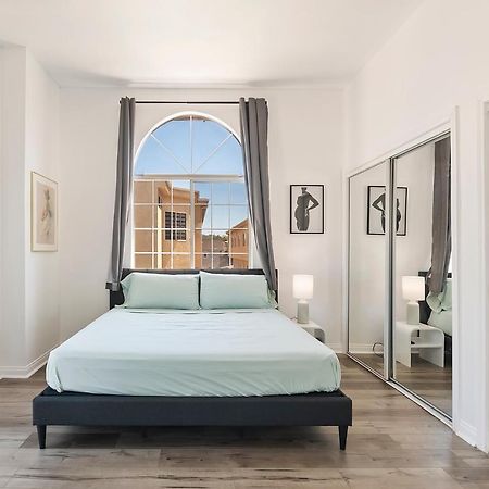 Spacious Private Gated Modern Loft Close To Universal Studio And Hollywood Los Angeles Exterior foto