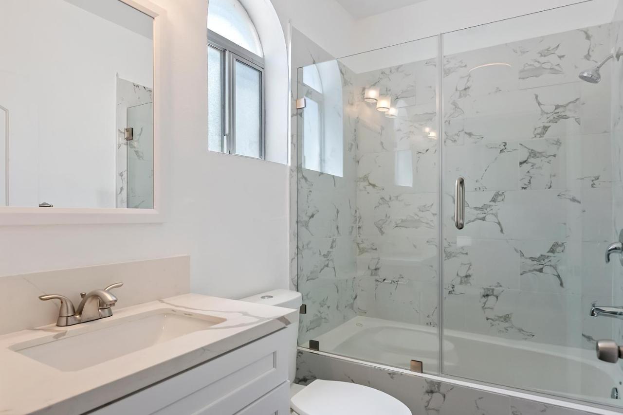 Spacious Private Gated Modern Loft Close To Universal Studio And Hollywood Los Angeles Exterior foto